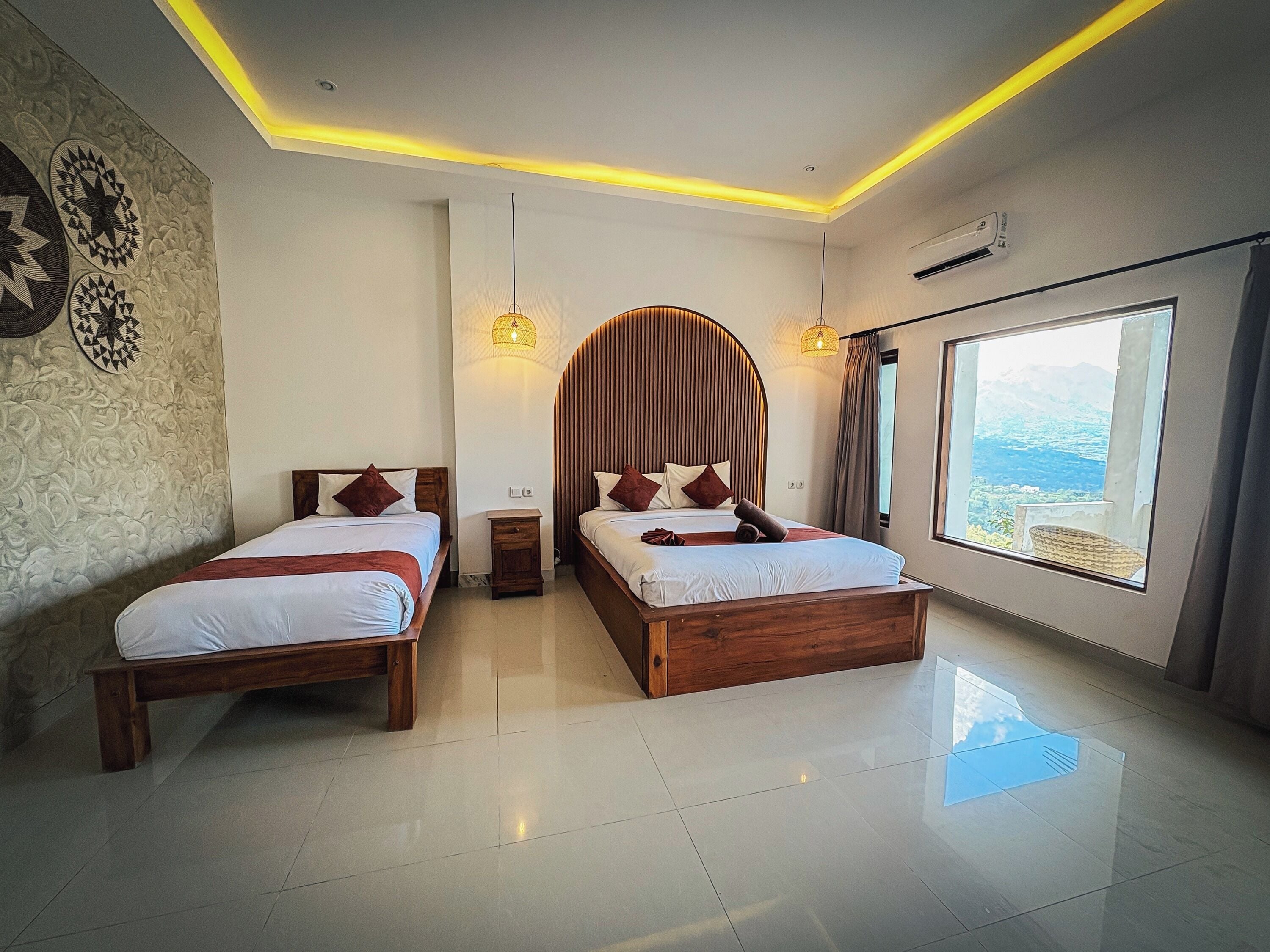 Caldera Hotel & Restaurant