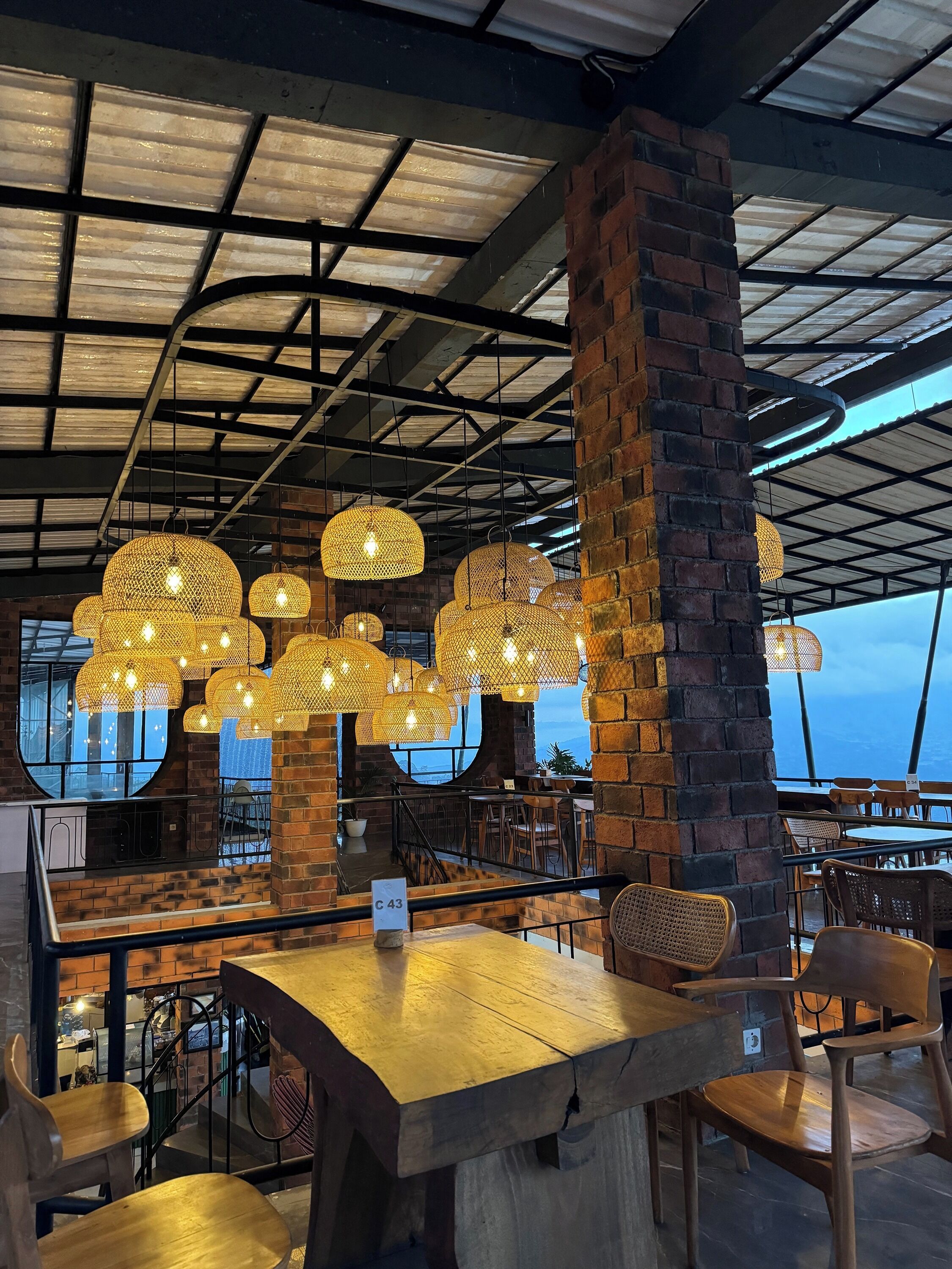 Caldera Hotel & Restaurant