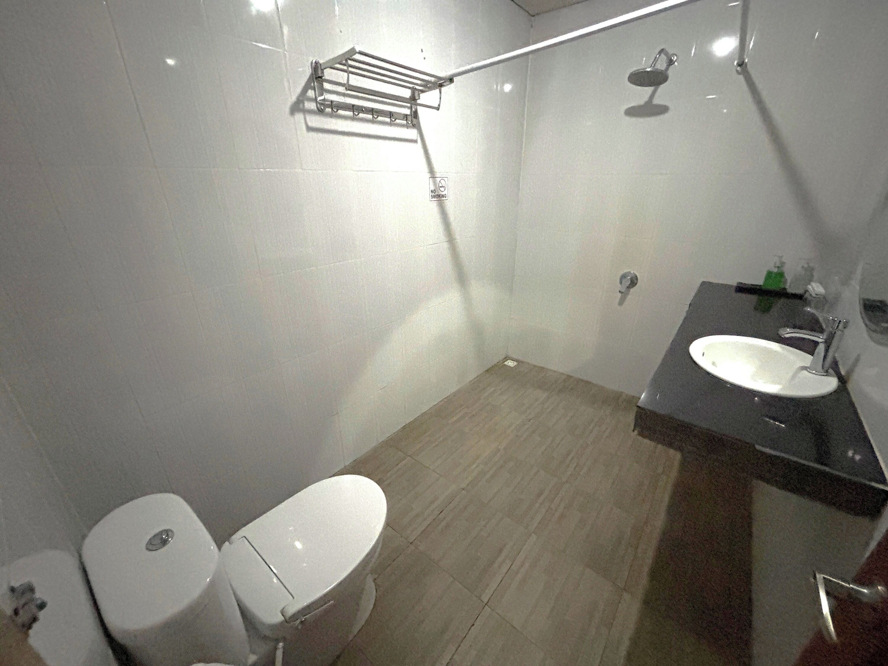 Caldera Hotel & Restaurant