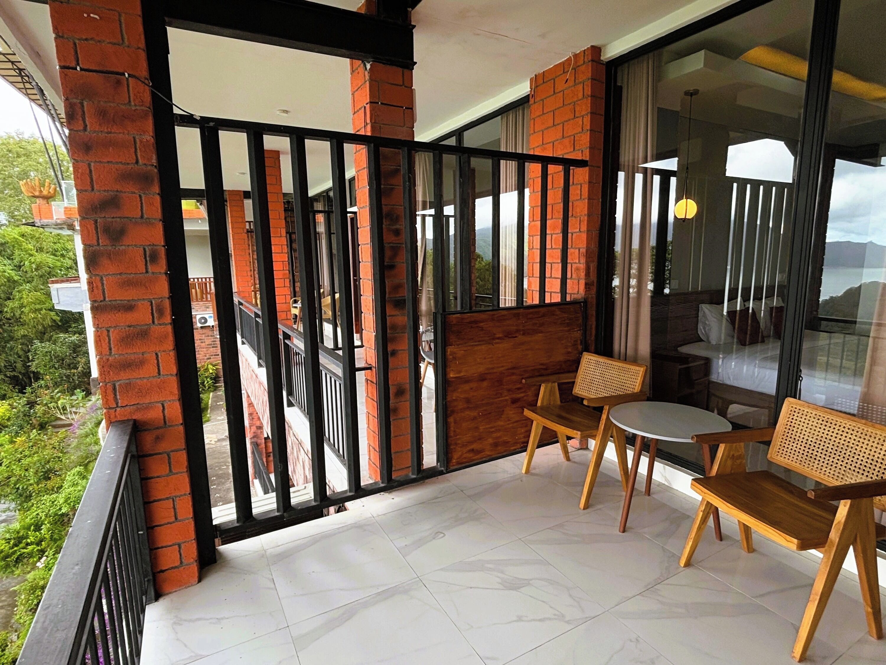 Caldera Hotel & Restaurant