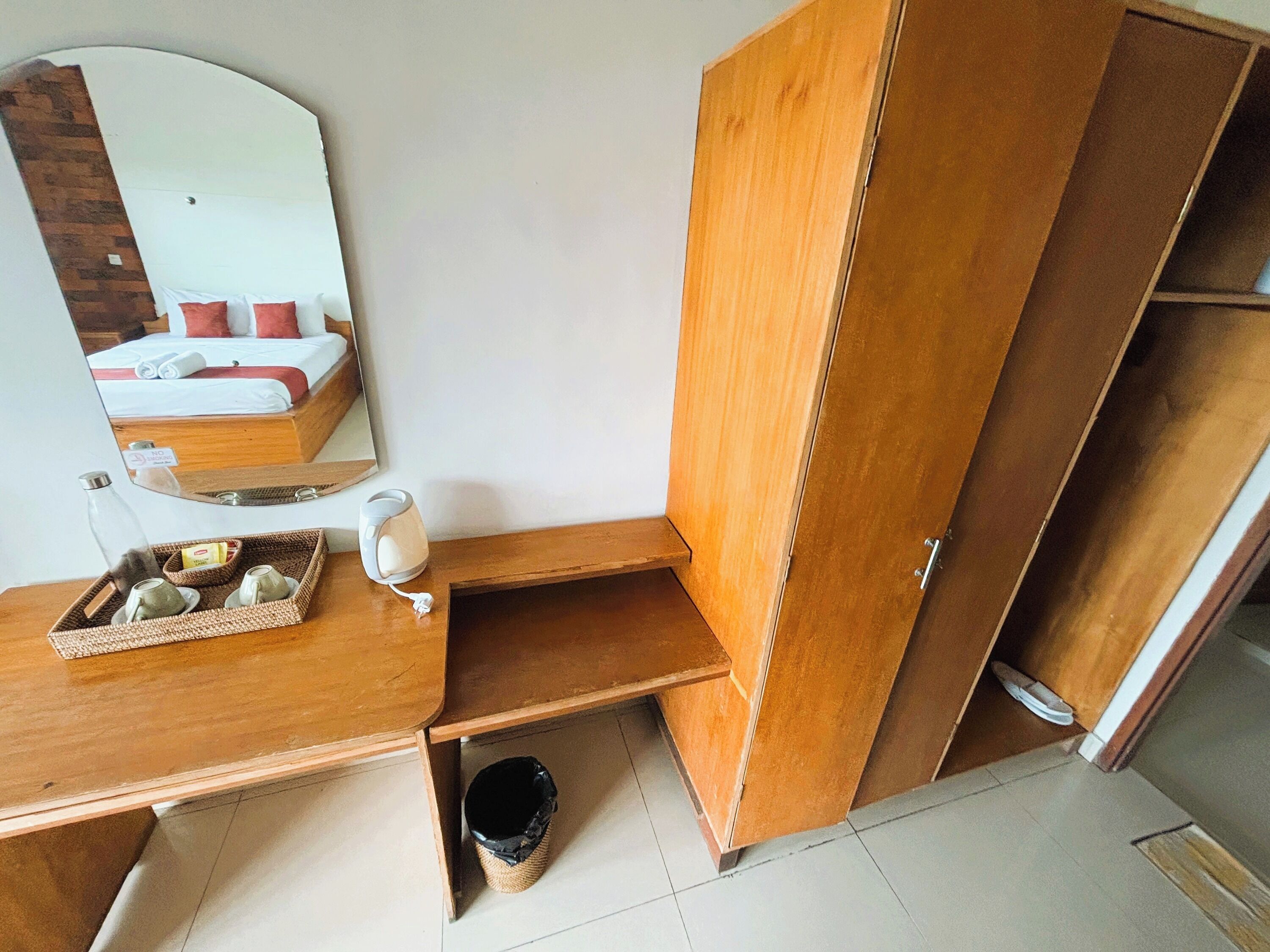 Caldera Hotel & Restaurant