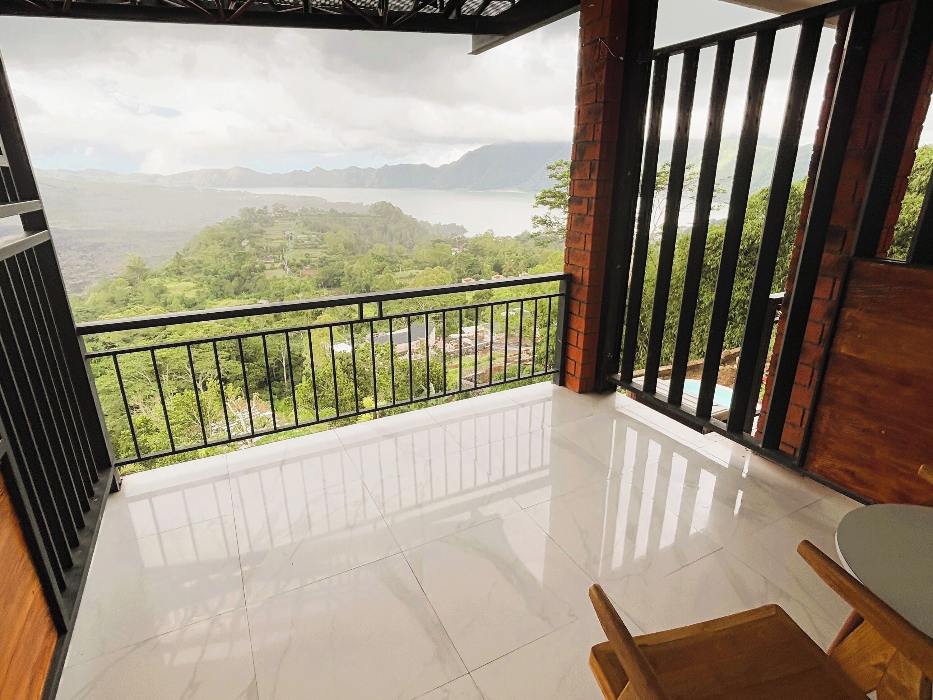 Caldera Hotel & Restaurant