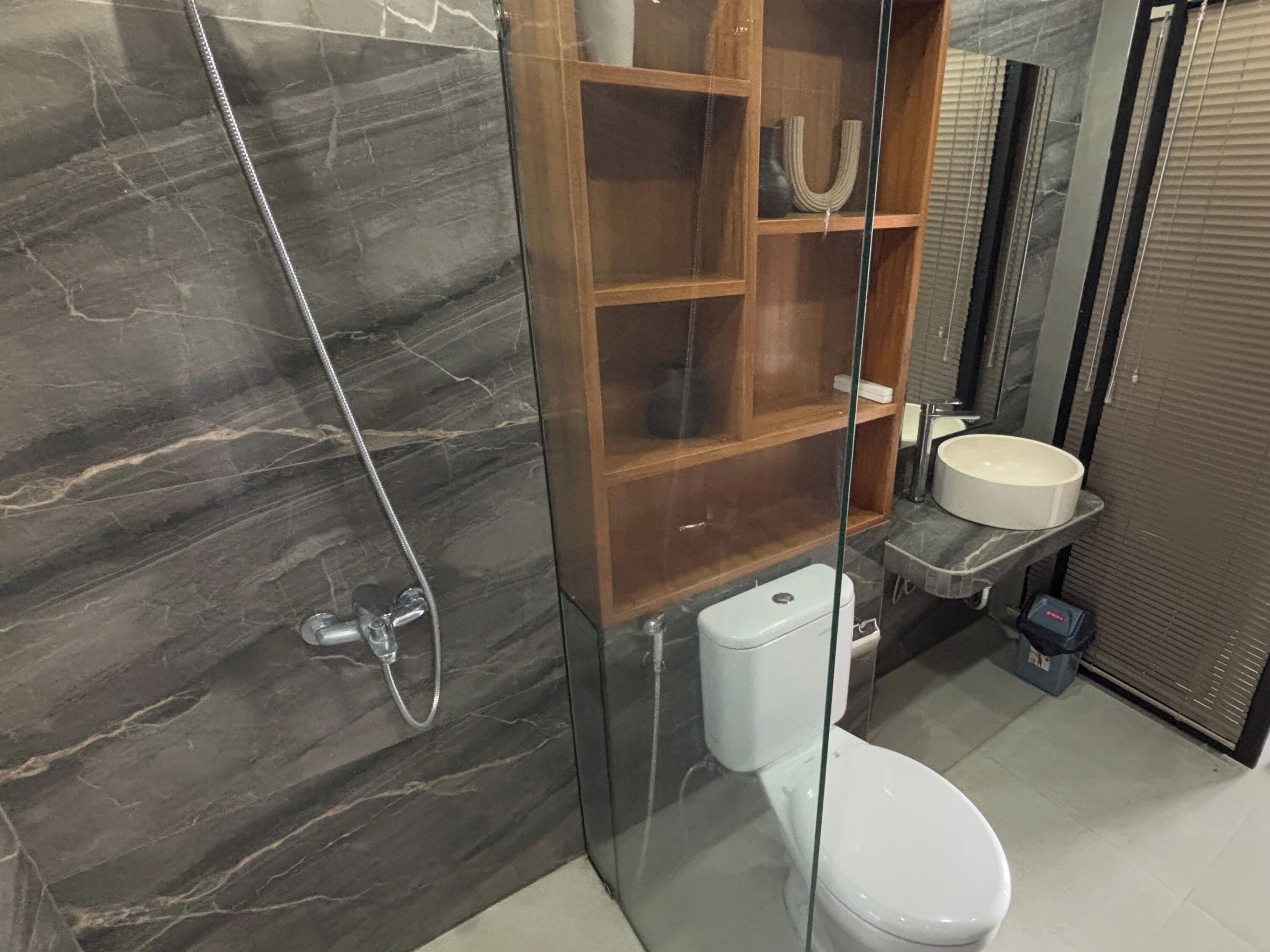 Caldera Hotel & Restaurant