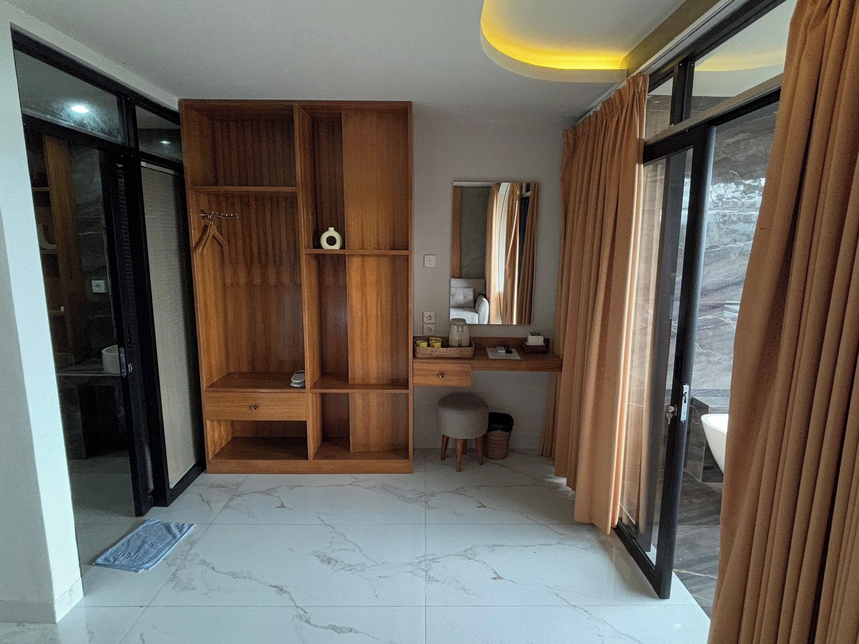 Caldera Hotel & Restaurant