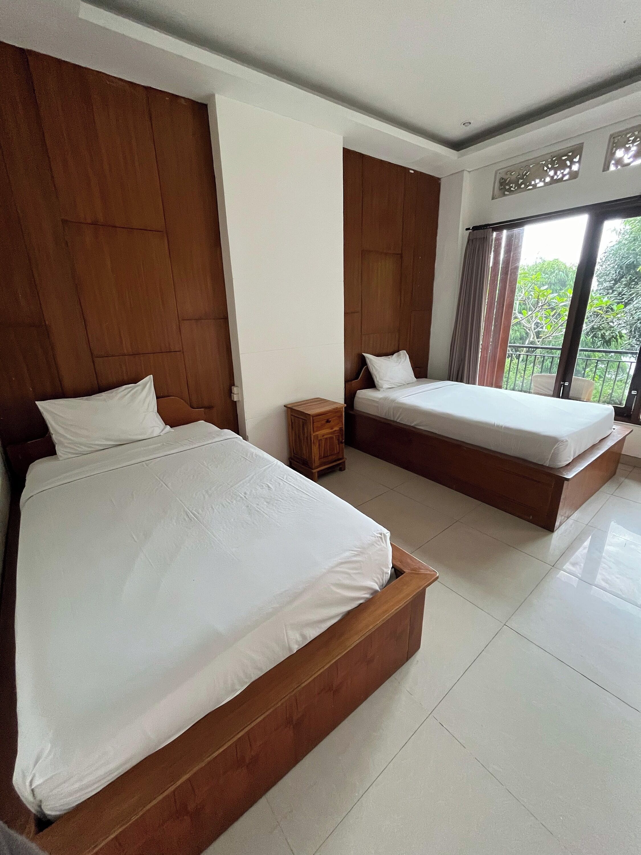 Caldera Hotel & Restaurant