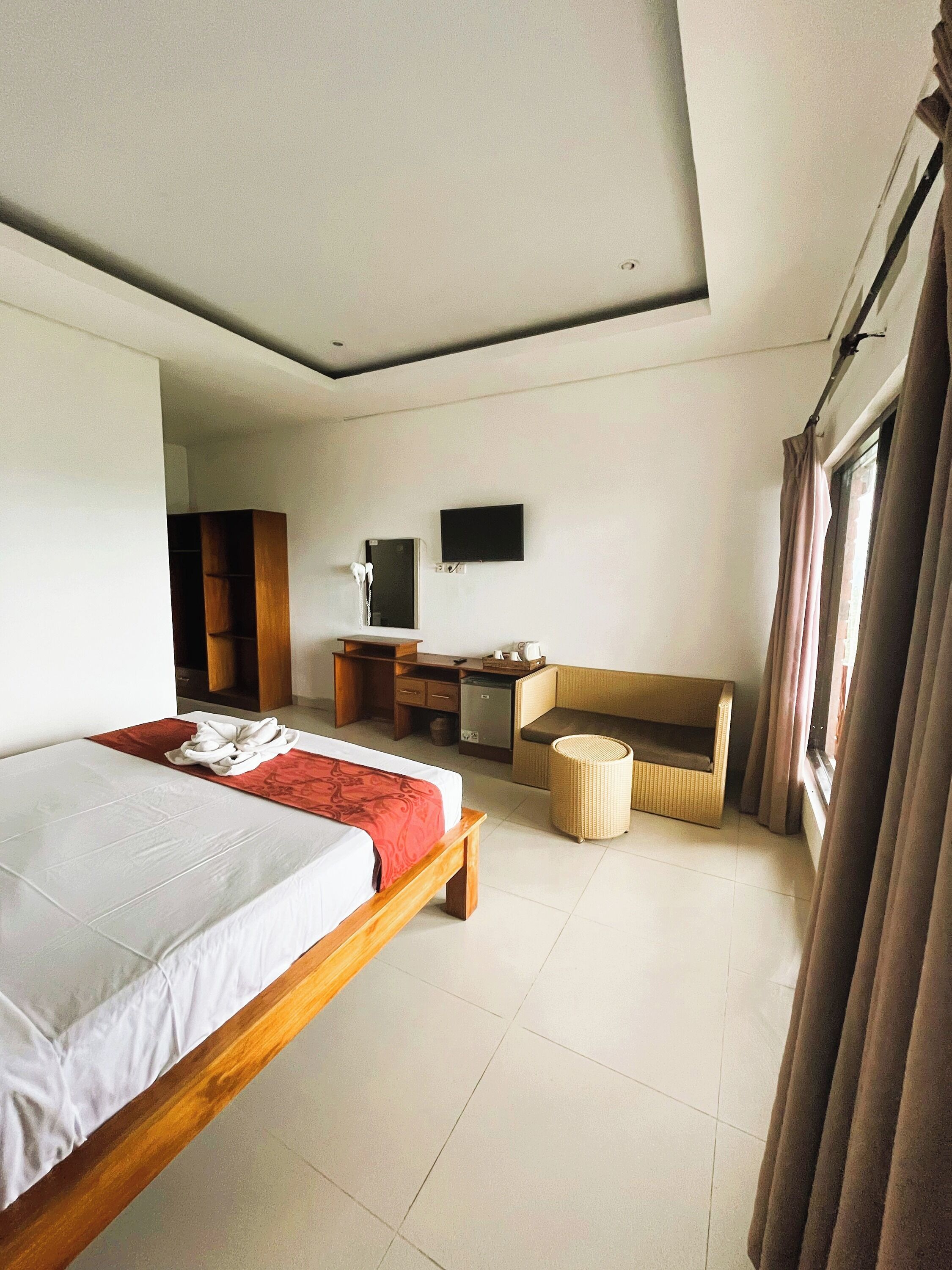 Caldera Hotel & Restaurant