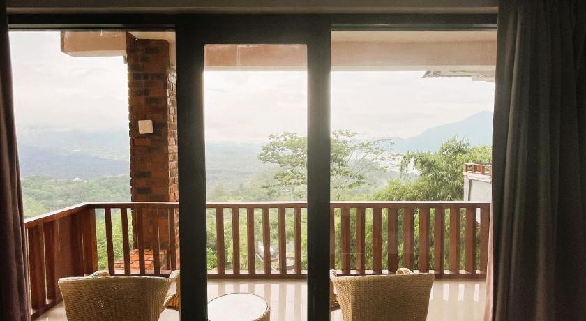 Caldera Hotel & Restaurant