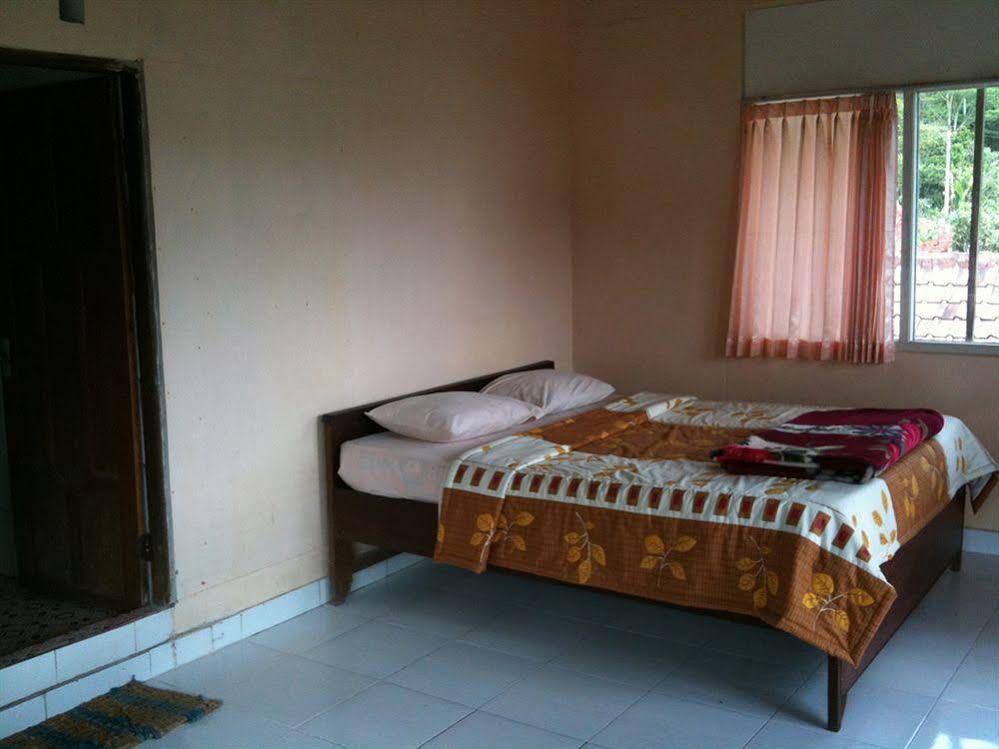 Surya Hotel & Restaurant
