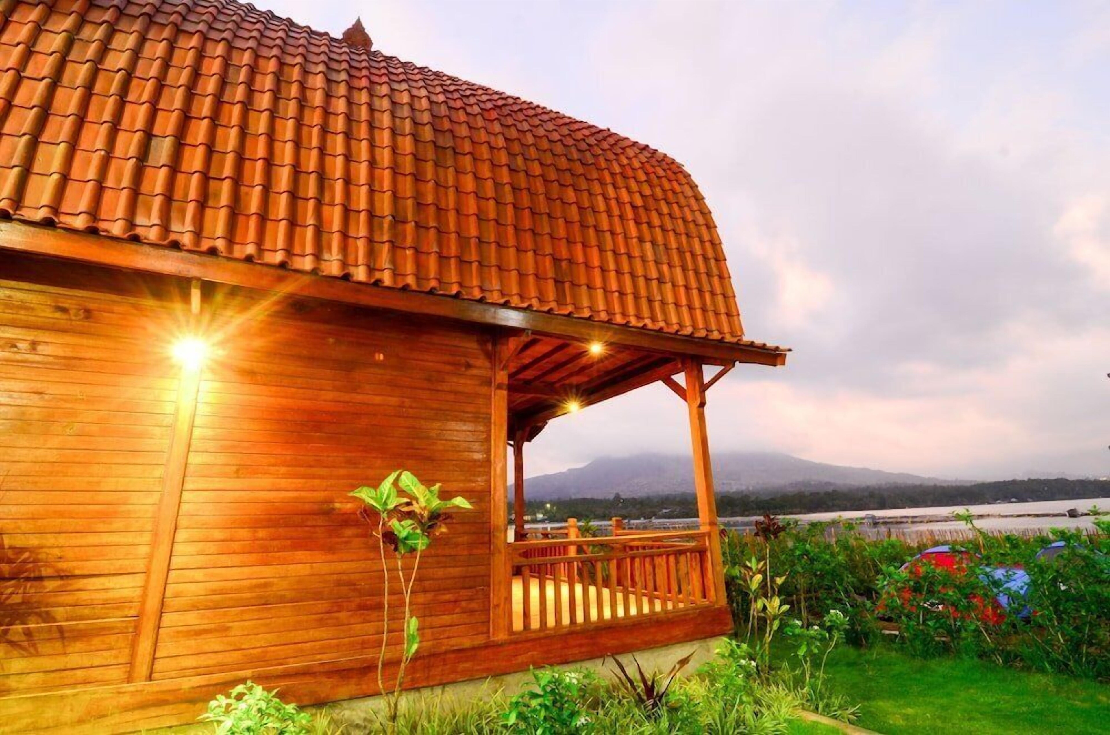 Villa Kedisan Lake View Kintamani