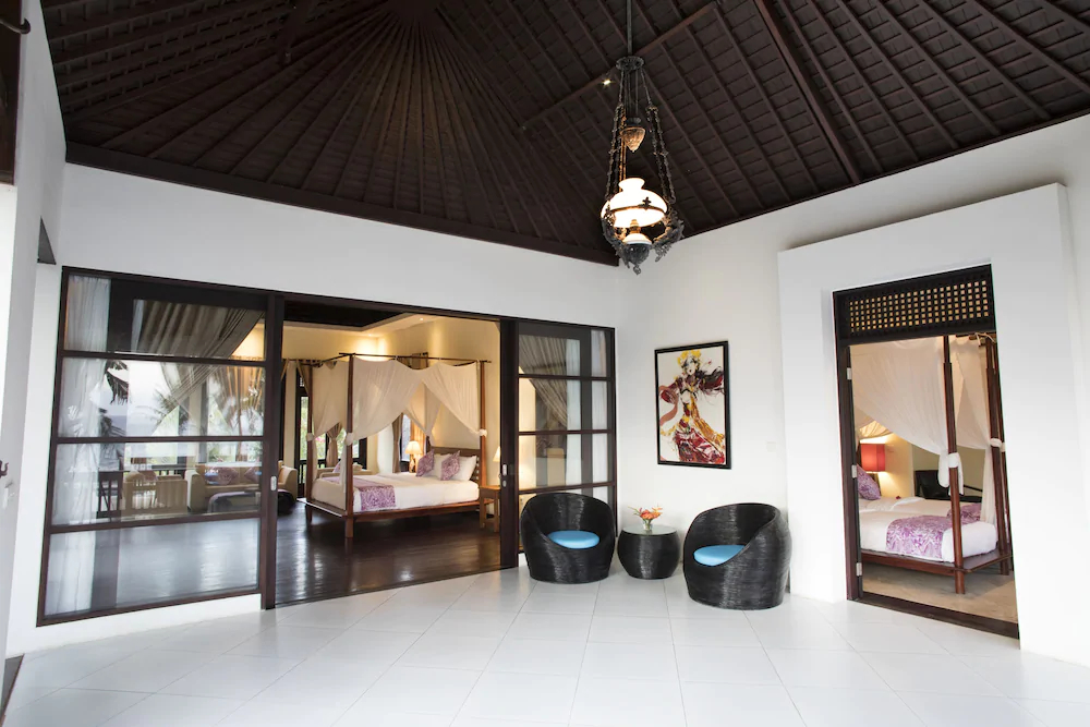 Bougain Villa