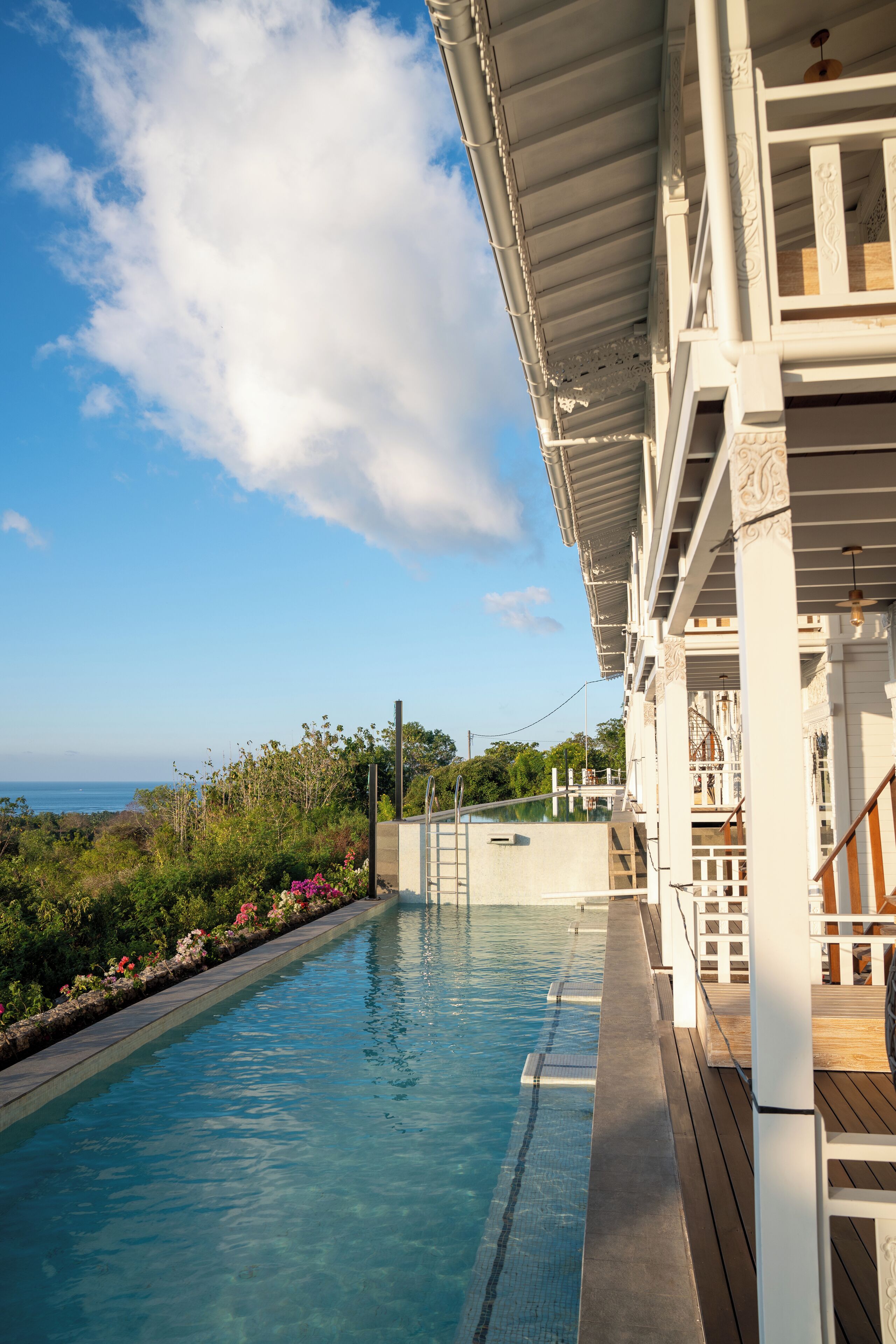 Mambo Hill Resort