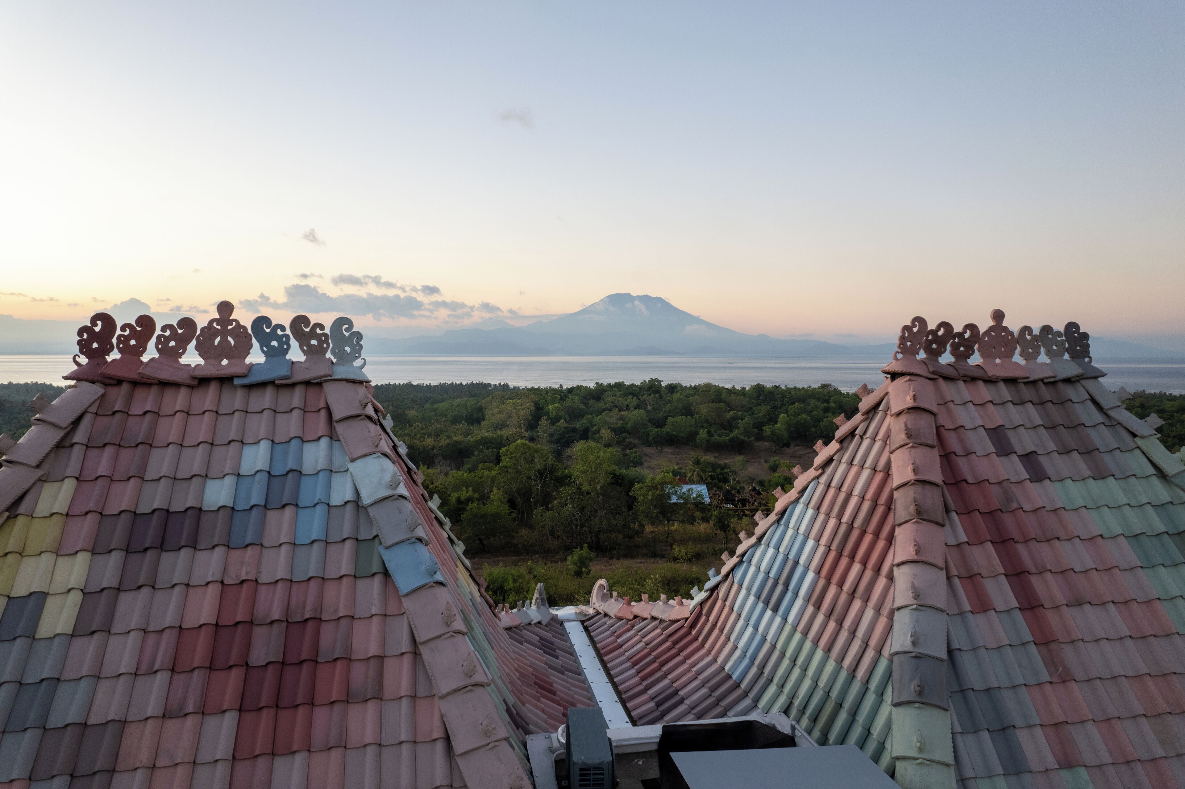 Mambo Hill Resort