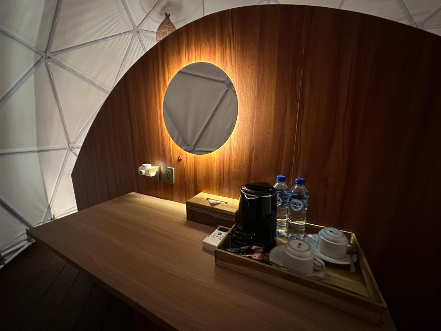 Glamping @ Pebbles & Fins