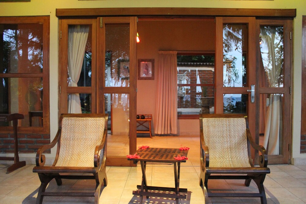 The Ning Beach & Villa