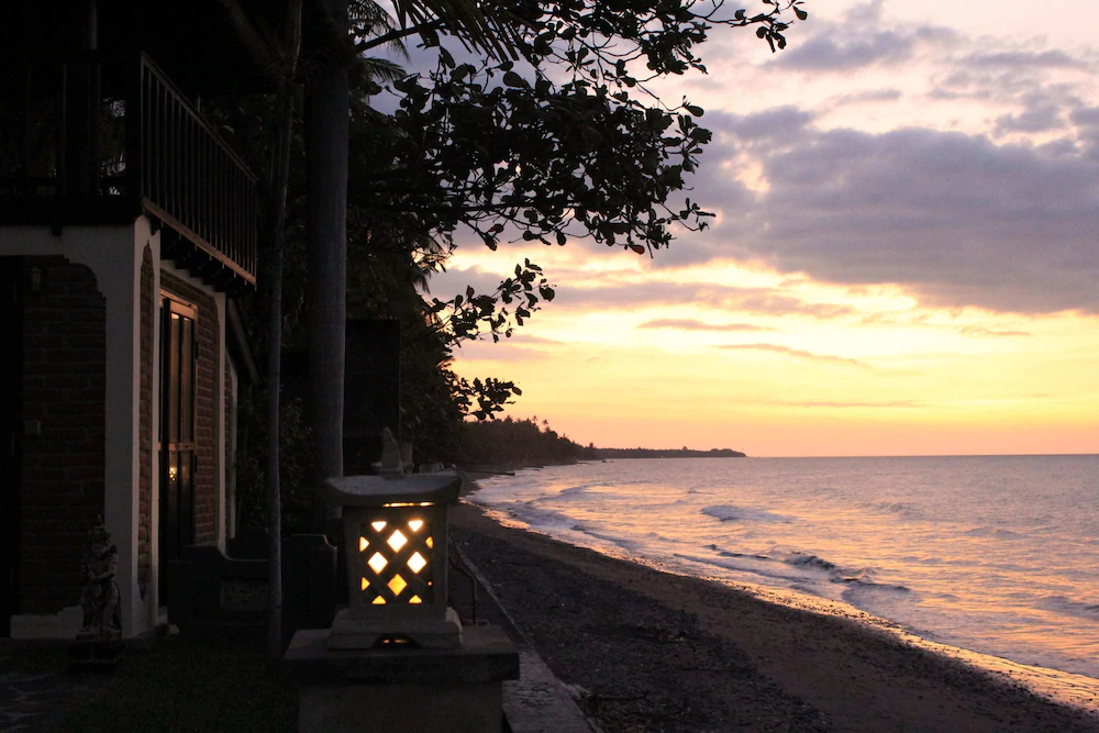 The Ning Beach & Villa