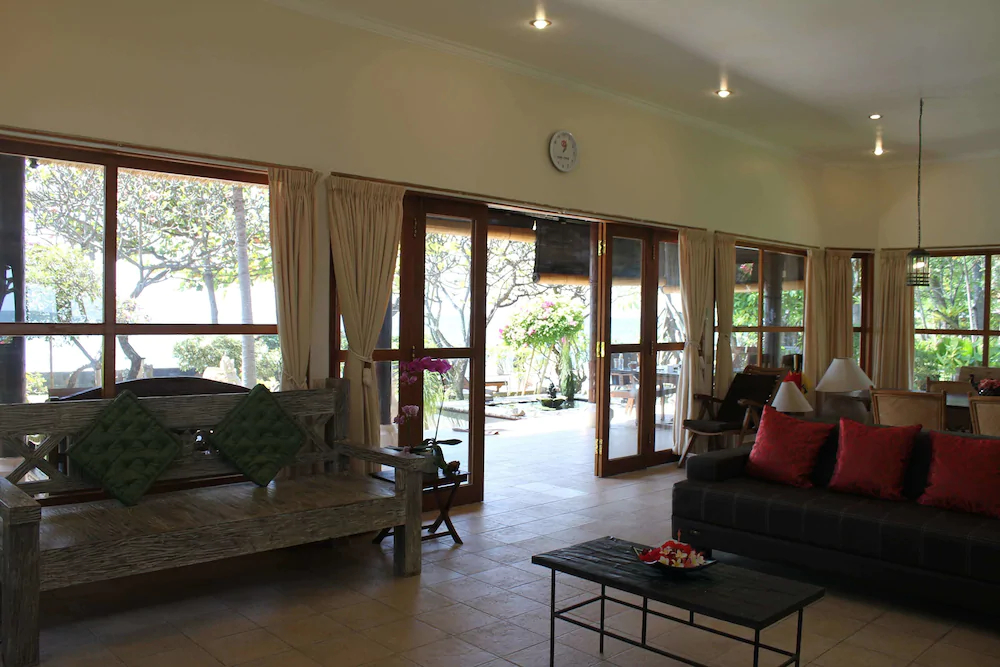 The Ning Beach & Villa