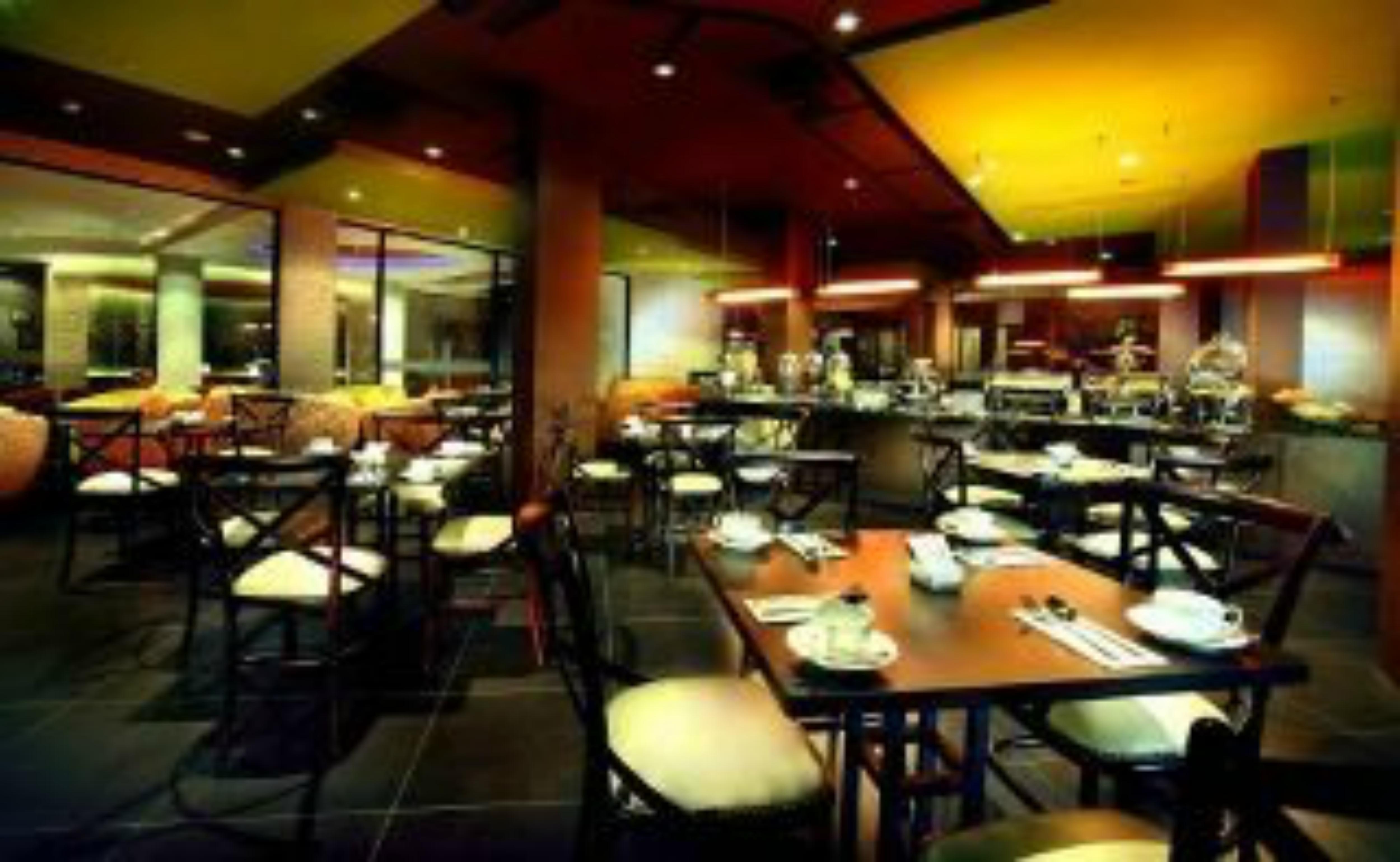 100 Sunset Boutique Hotel
