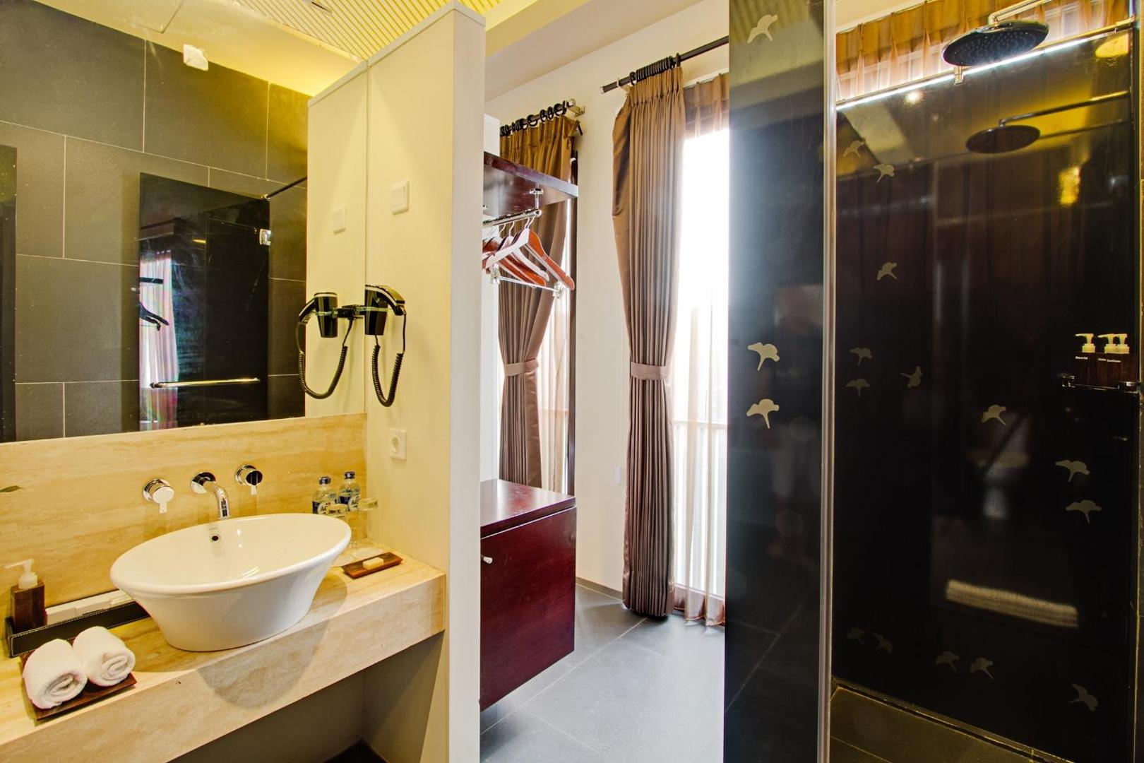 18 Suite Villa Loft @ Kuta