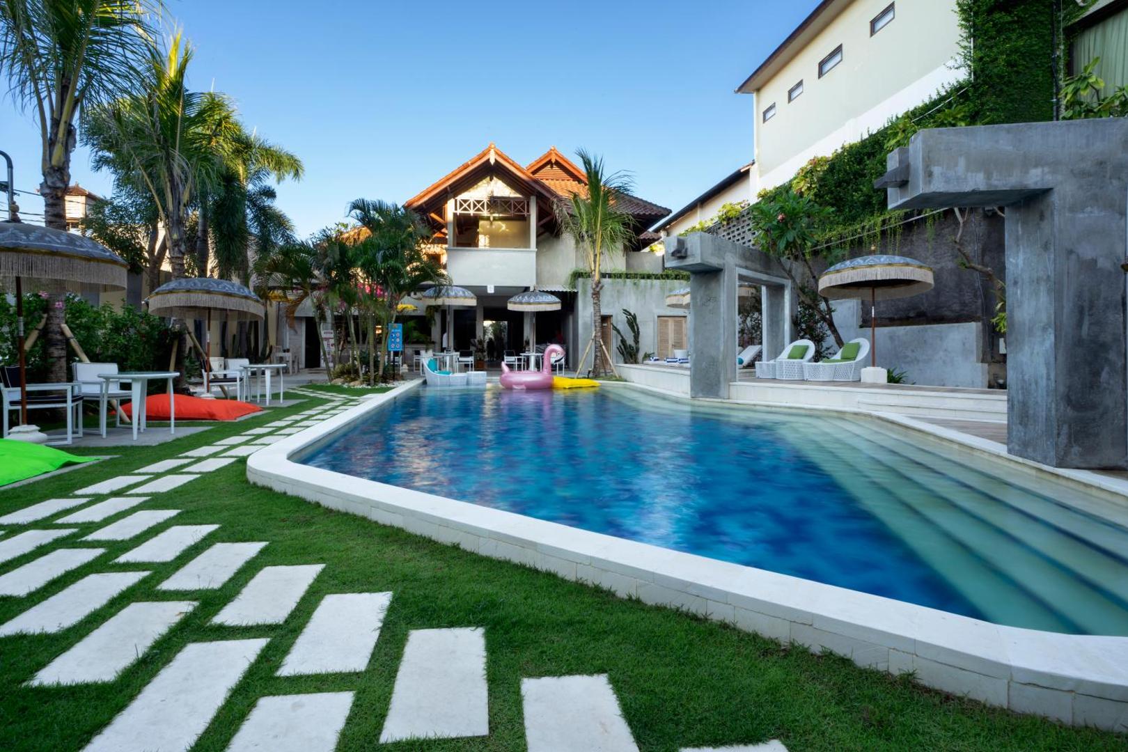 18 Suite Villa Loft @ Kuta
