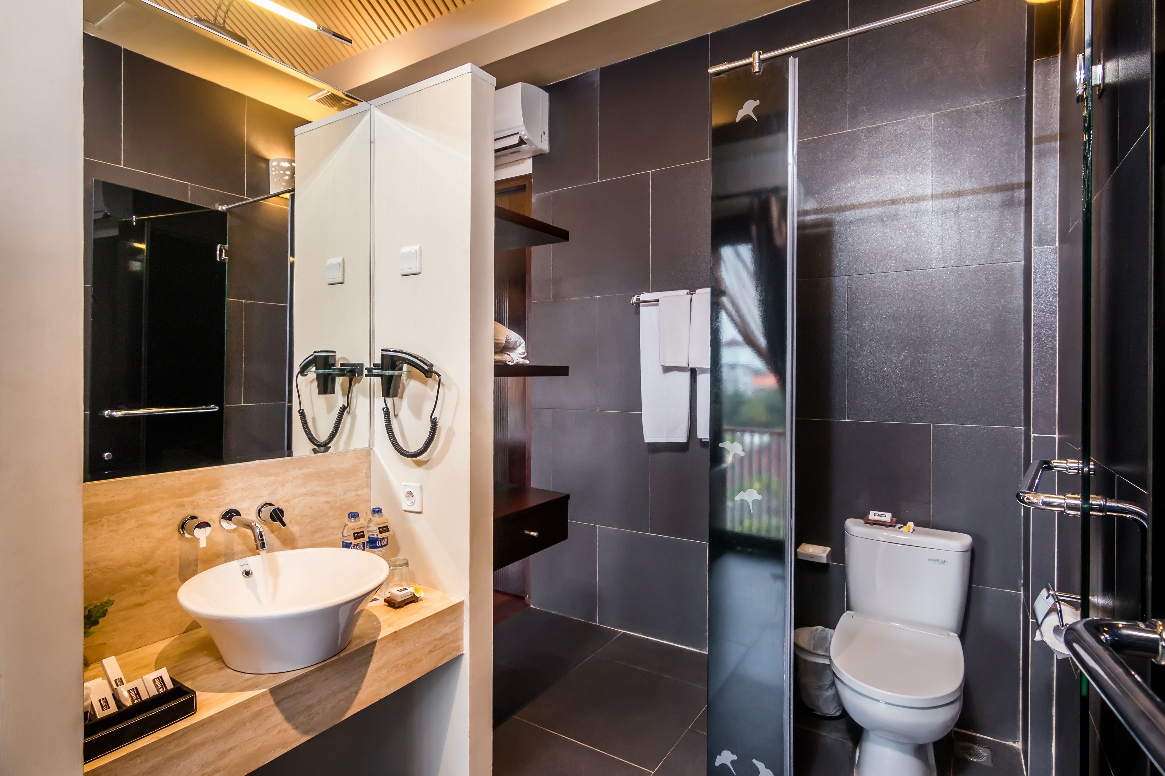 18 Suite Villa Loft @ Kuta