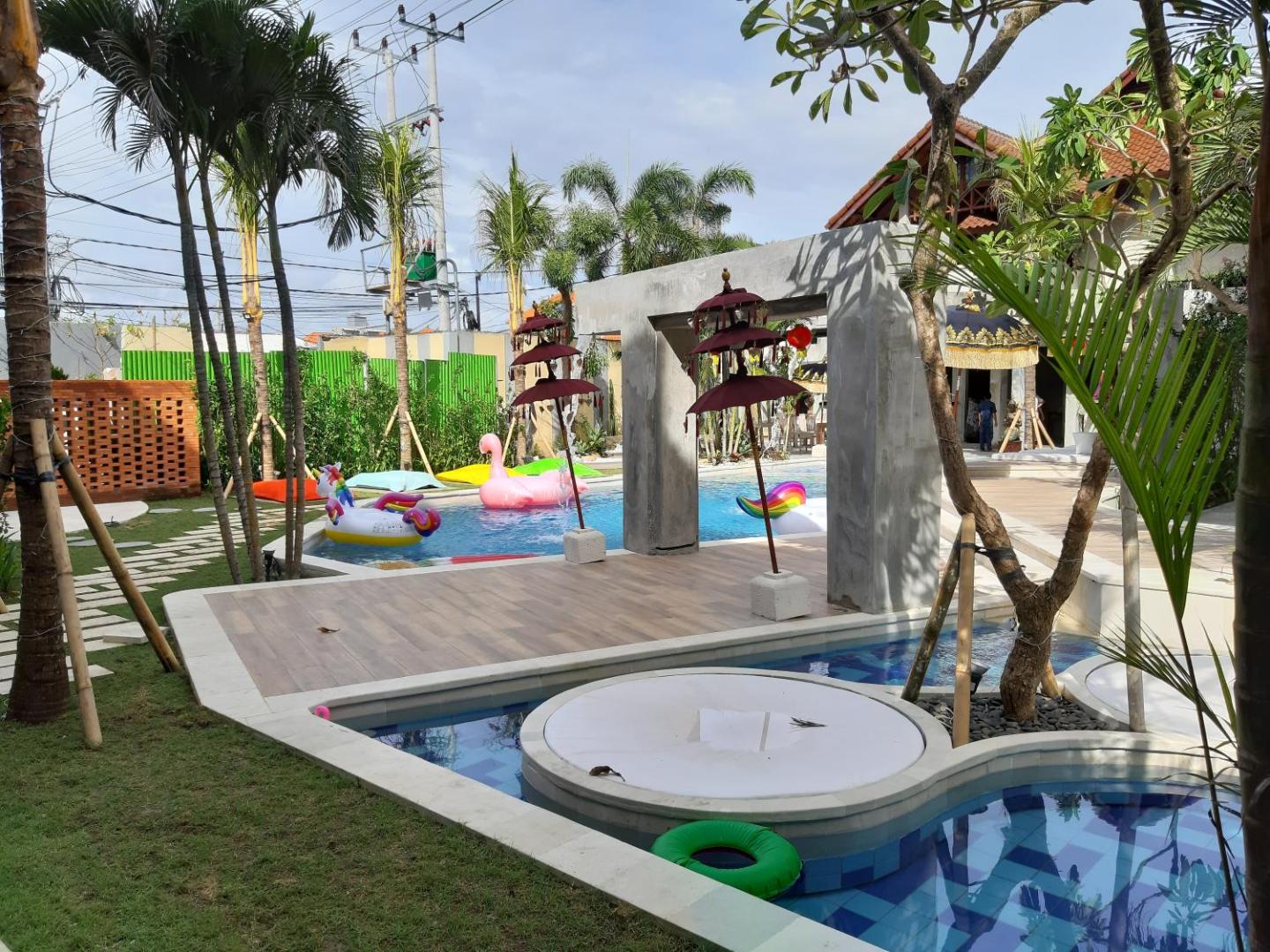 18 Suite Villa Loft @ Kuta