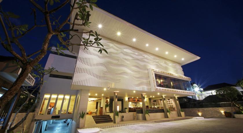Holiday Inn Express Bali Sunset Road