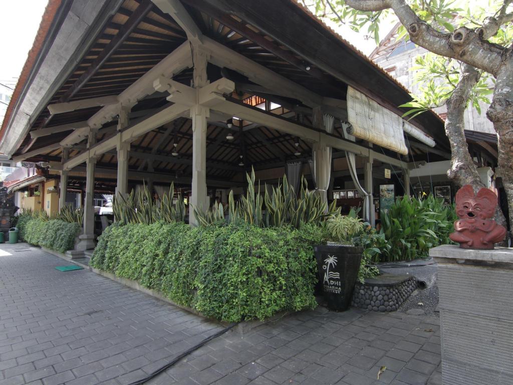 Adi Dharma Hotel Legian