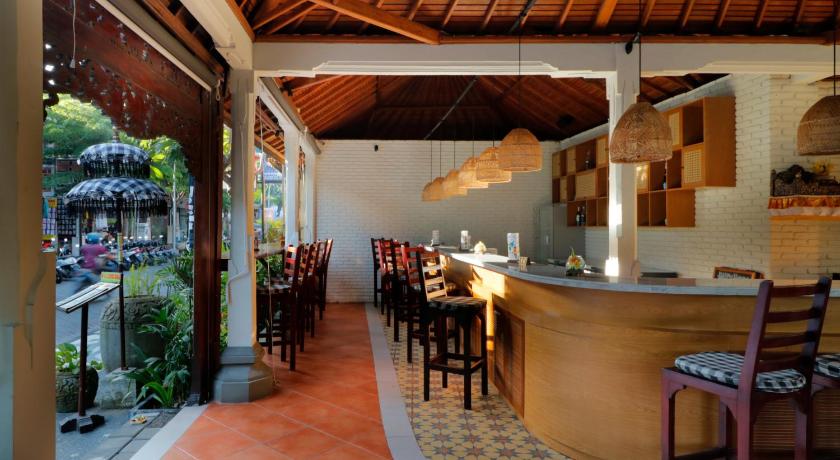 Adi Dharma Hotel Legian