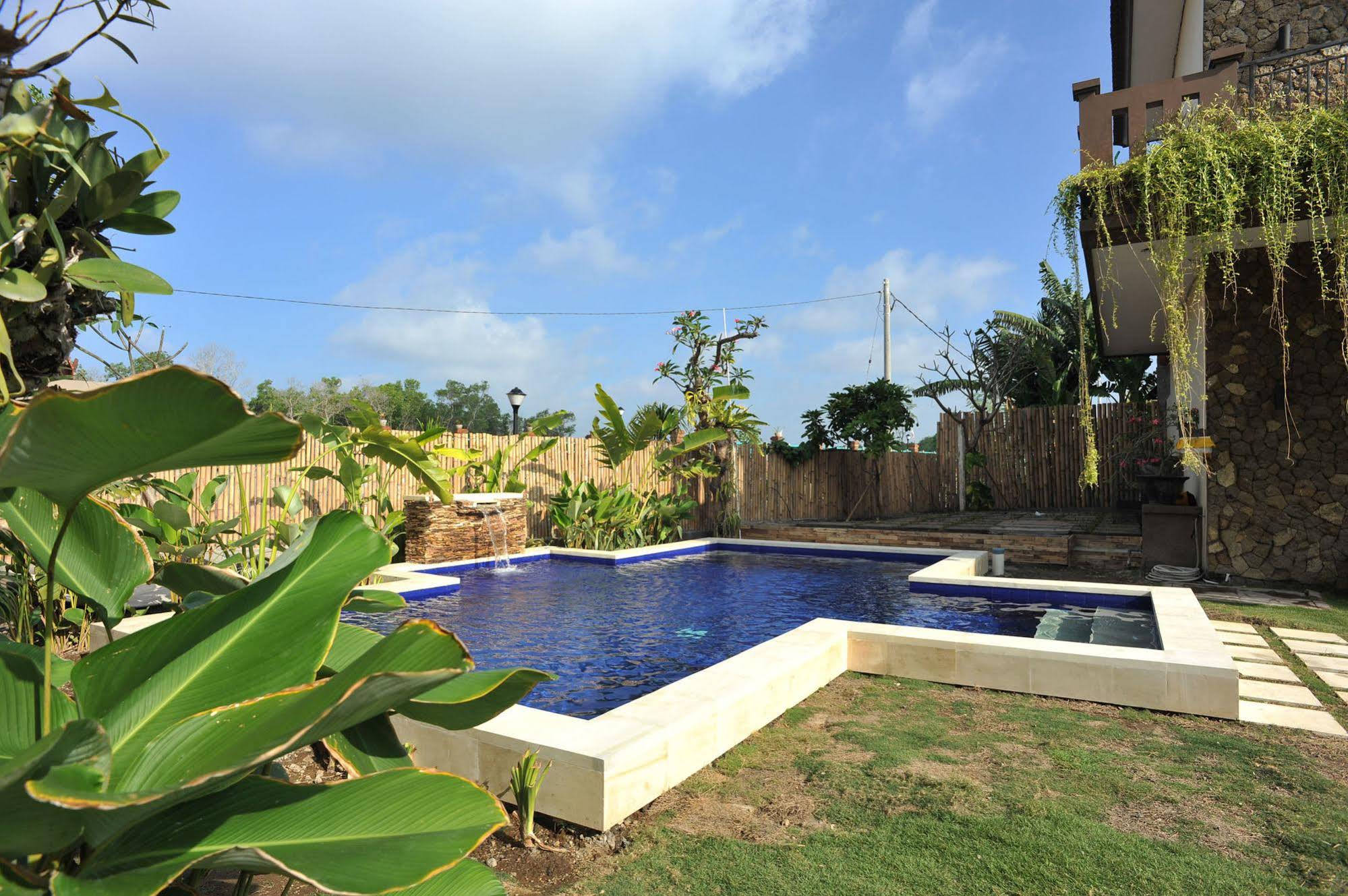 Airy Eco Kuta Bypass Ngurah Rai Gang Patasari 2 Bali