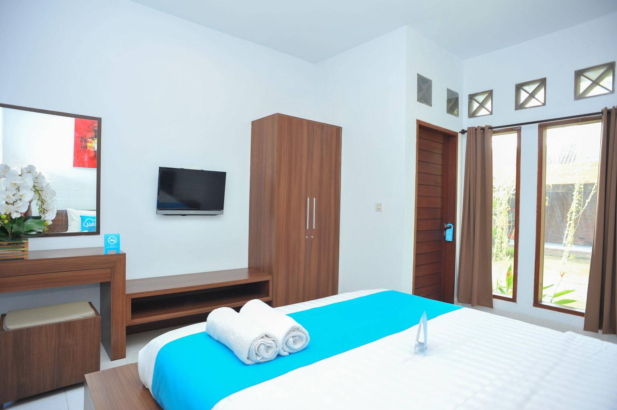 Airy Eco Kuta Bypass Ngurah Rai Gang Patasari 2 Bali