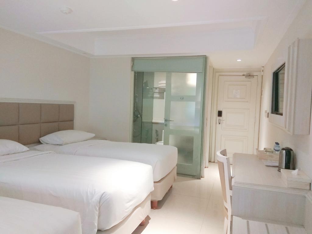 Alron Hotel