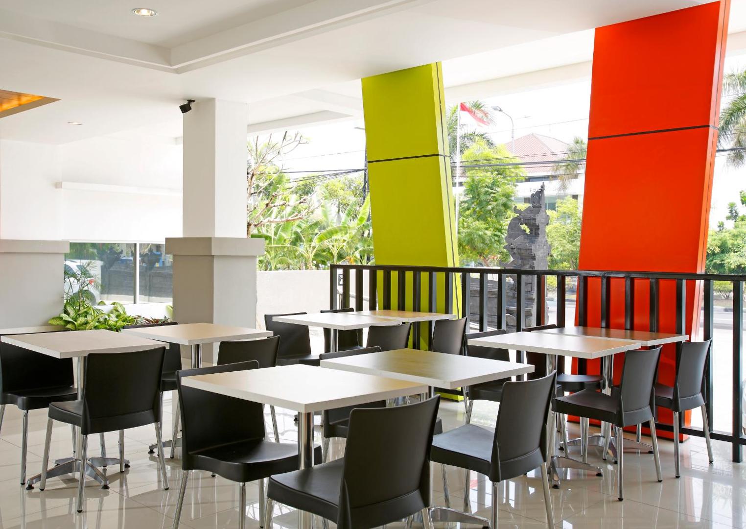 Amaris Hotel Sunset Road