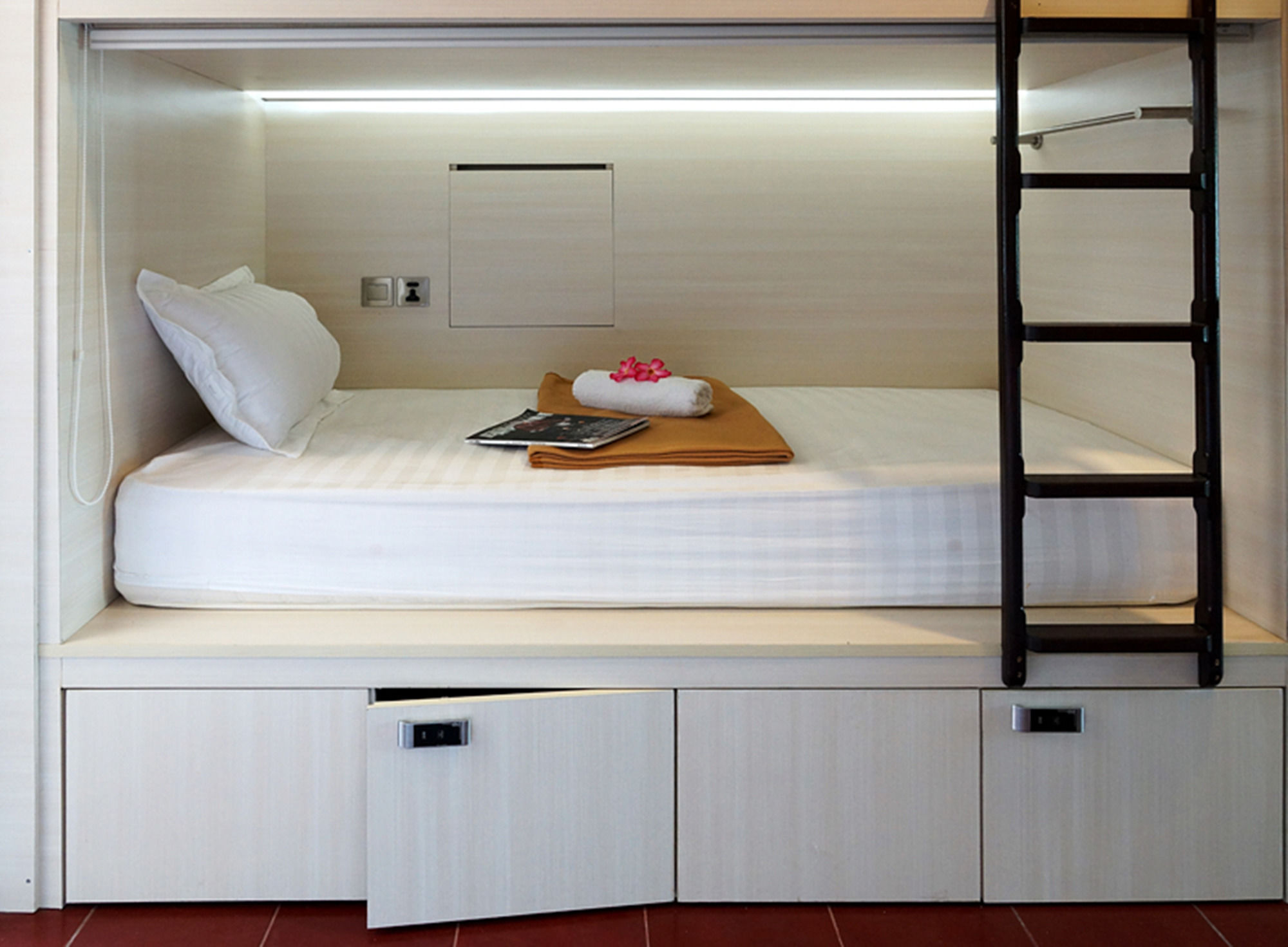 Amazing Cabin Hostel