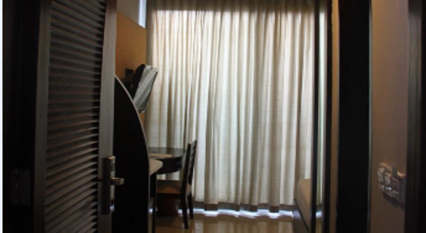 A Residence Truly Convenient Hotel