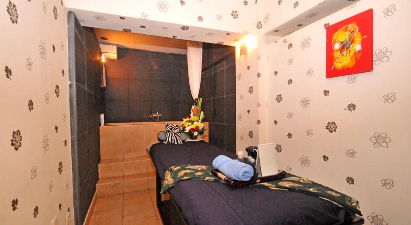 Arya Hotel and Spa