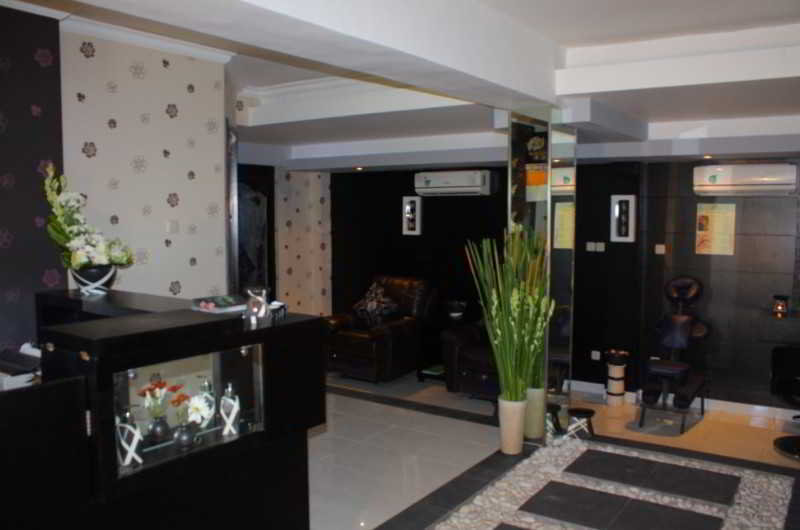 Arya Hotel and Spa