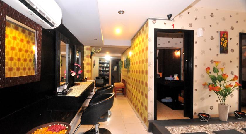 Arya Hotel and Spa