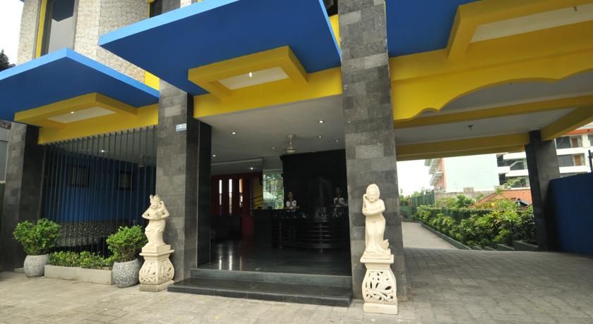 Arya Hotel and Spa