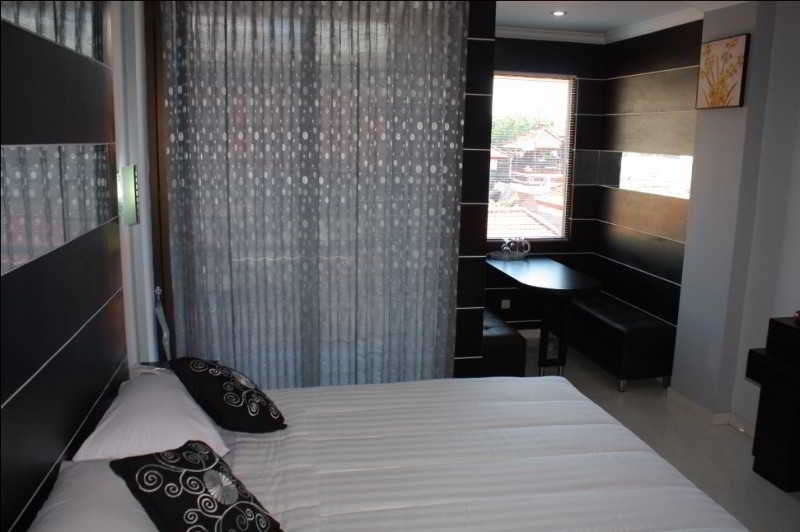 Arya Hotel and Spa