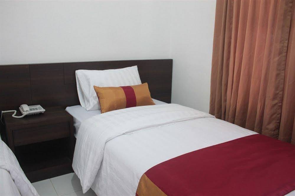Bakung Sunset Hotel