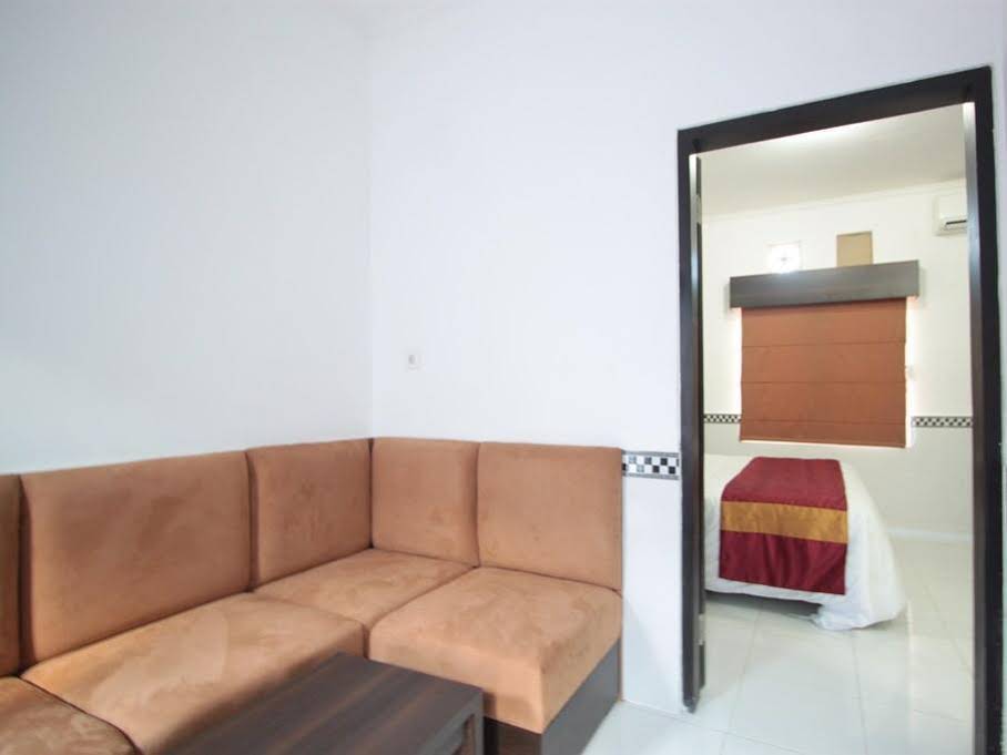 Bakung Sunset Hotel