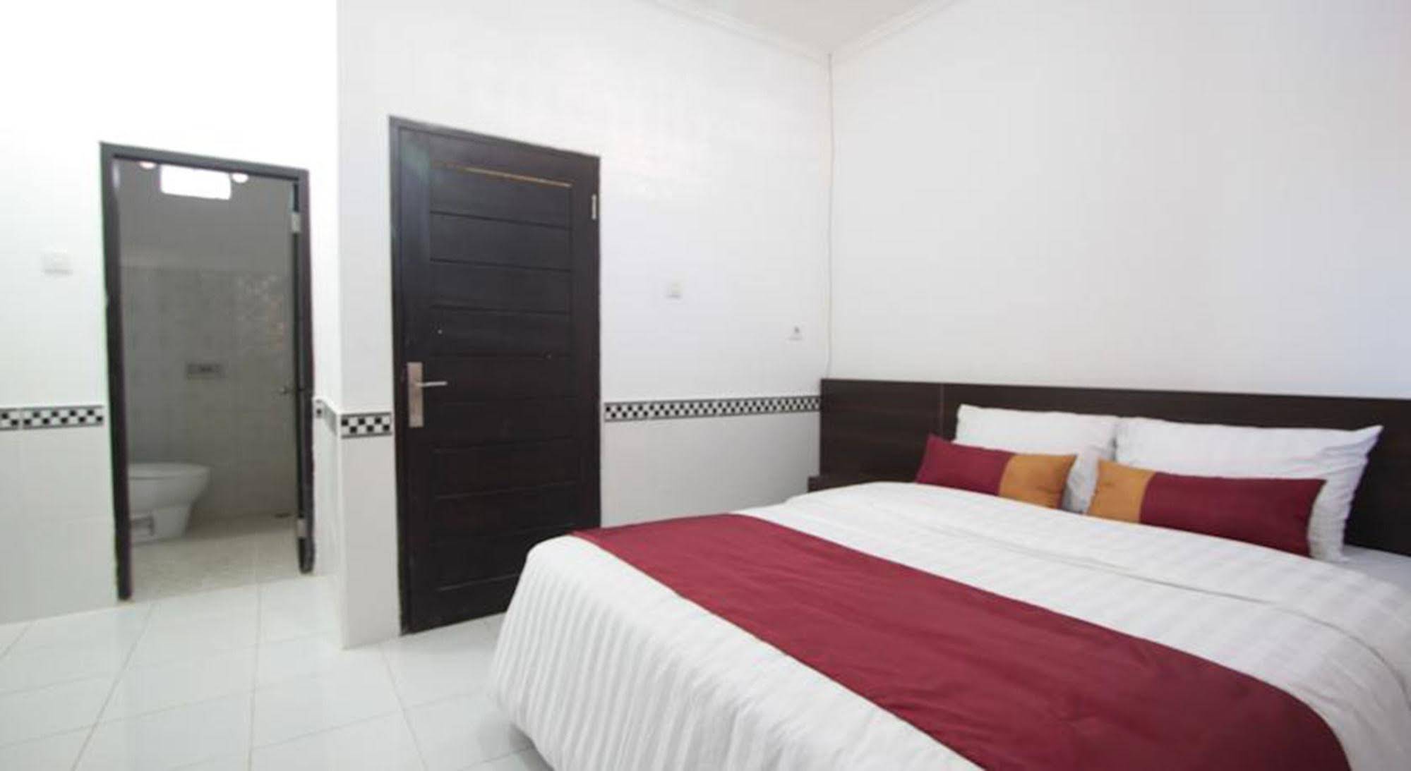 Bakung Sunset Hotel