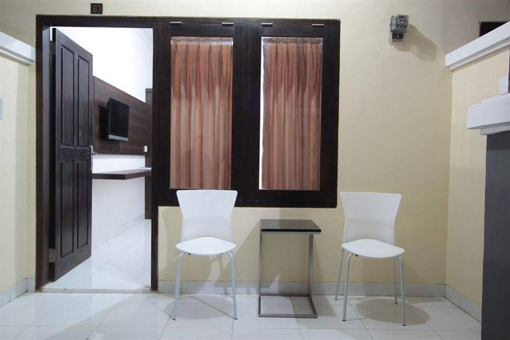 Bakung Sunset Hotel