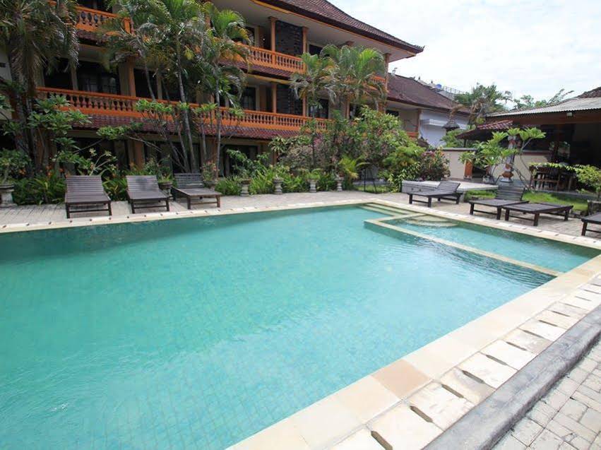 Beneyasa Beach Inn 1