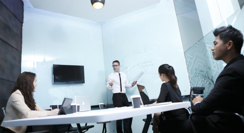 Berry Biz Hotel Sunset Road