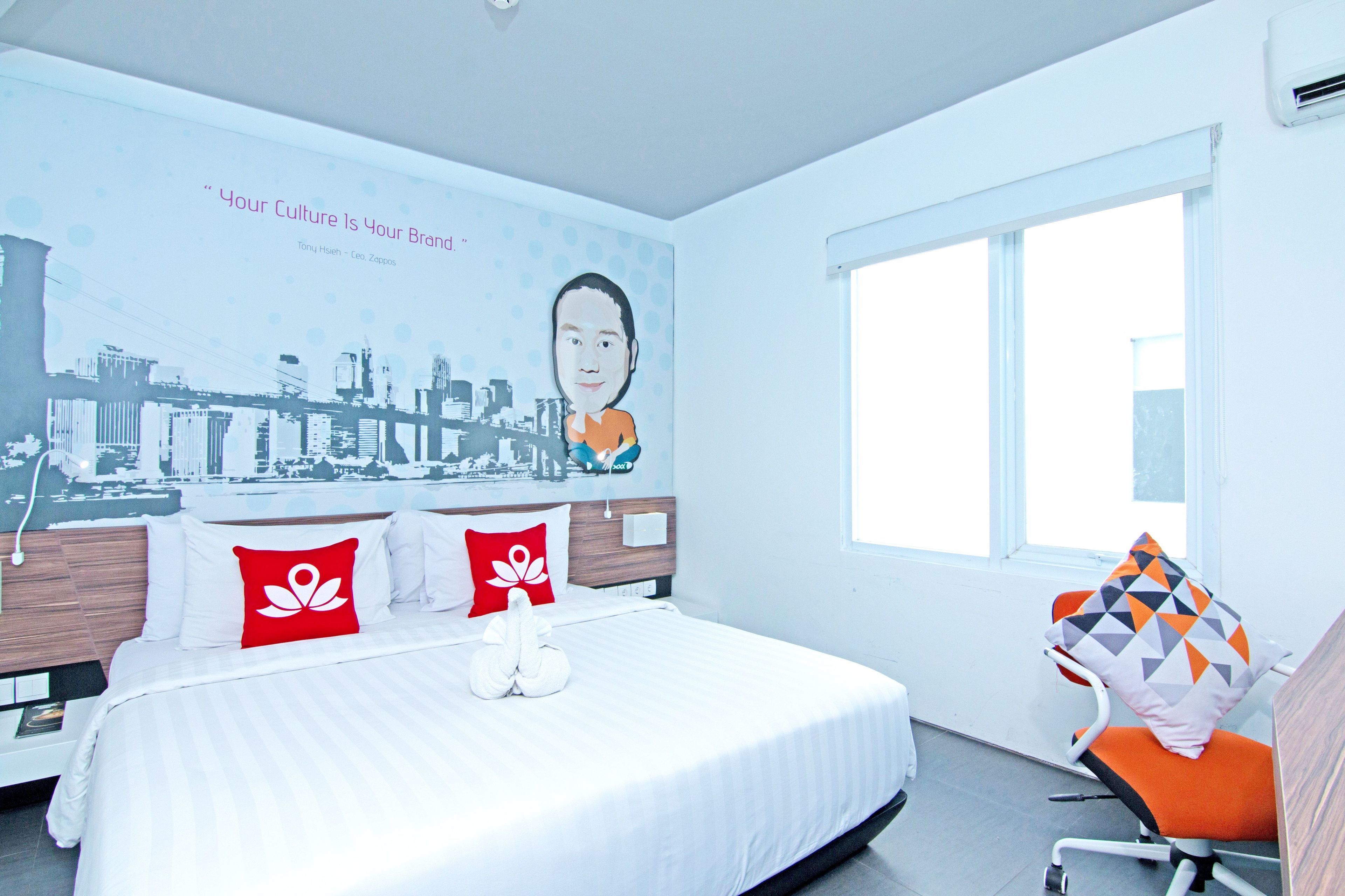 Berry Biz Hotel Sunset Road by ZEN Rooms