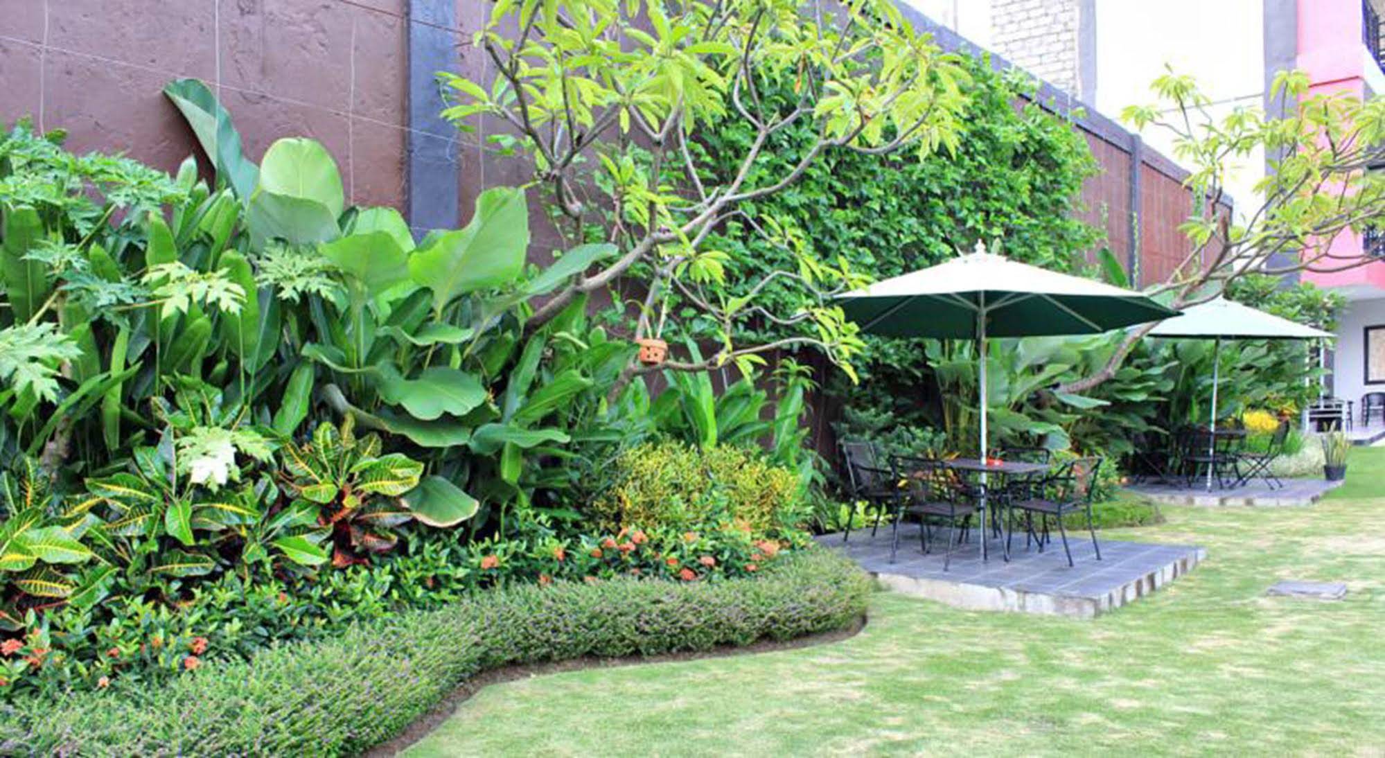 Budhi Hotel