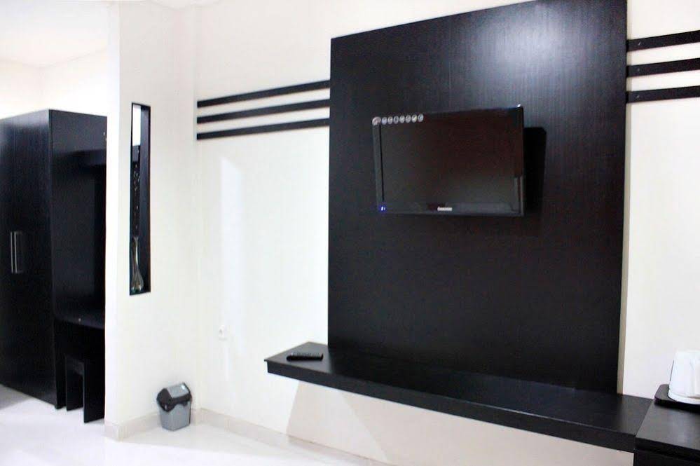 Budhi Hotel