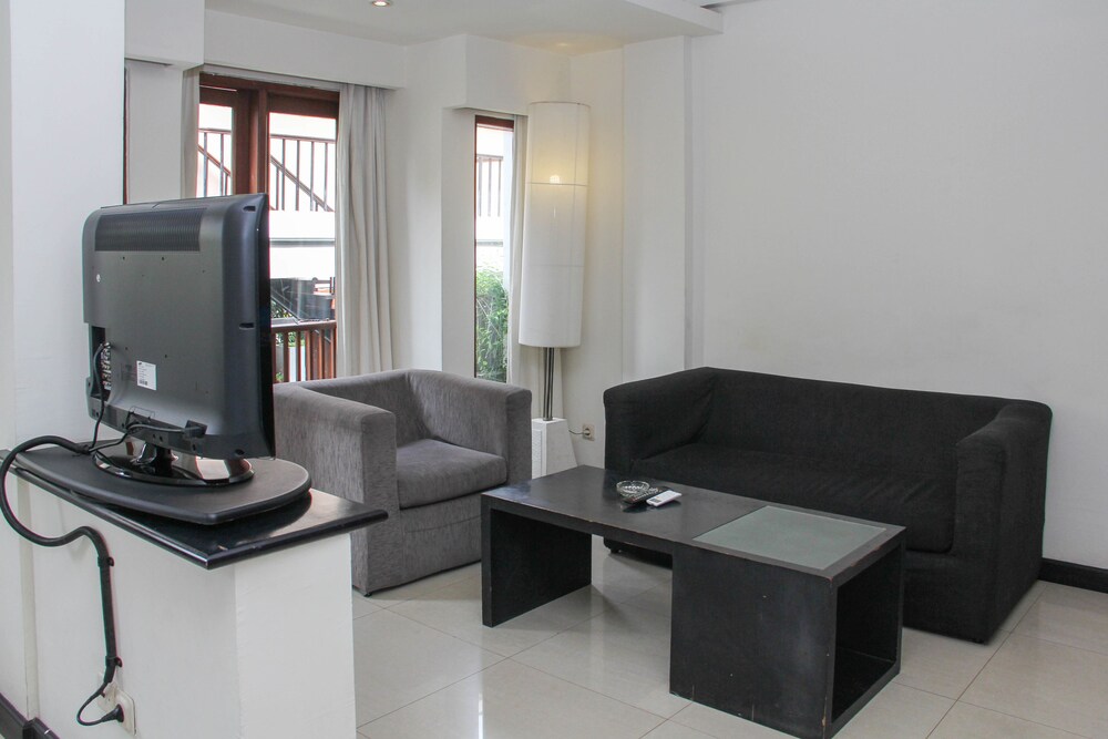 Casa Padma Hotel & Suites by Airy Rooms