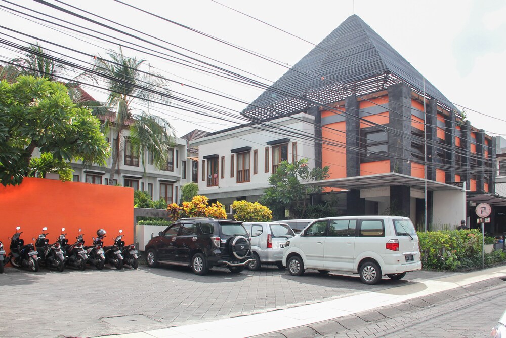 Casa Padma Hotel & Suites by Airy Rooms
